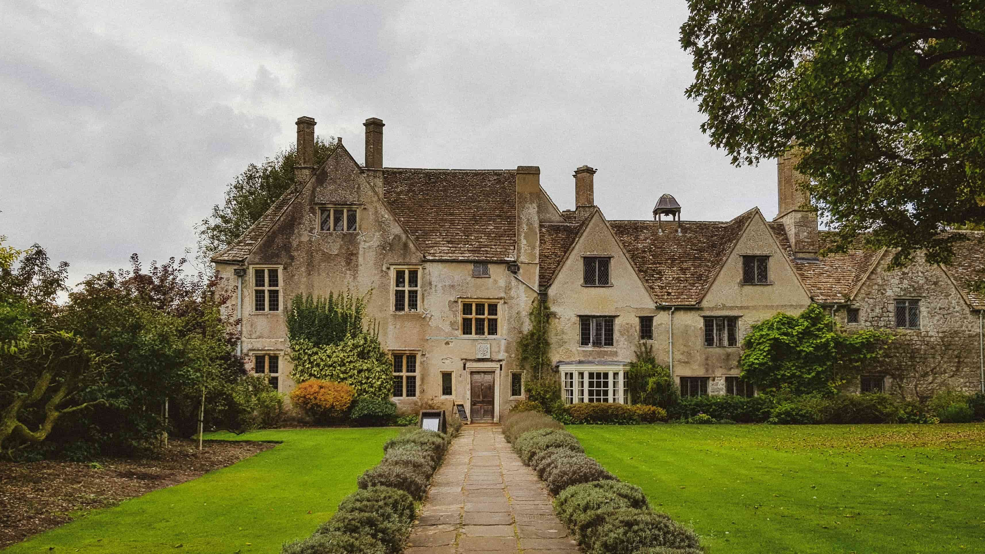 Sophie & James demo wedding page at Ashford Manor